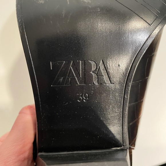 Zara Animal Embossed Croc Bootie Boot - Picture 10 of 11